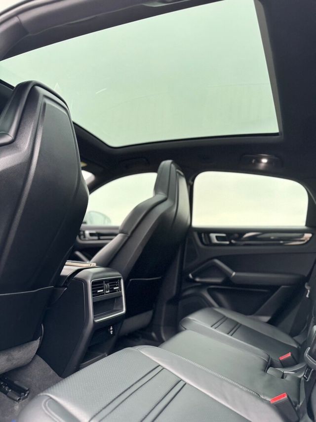 PORSCHE保時捷 CAYENNE  第25張相片