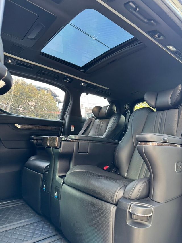TOYOTA豐田 ALPHARD  第27張相片