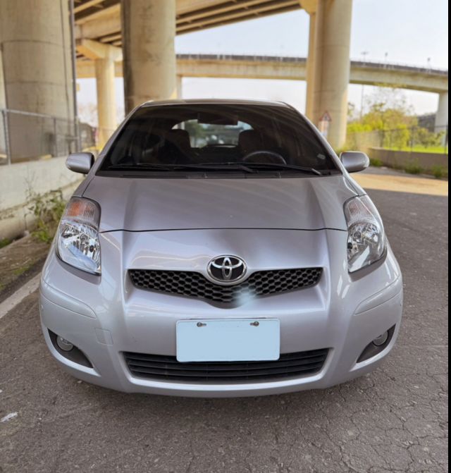 TOYOTA豐田 YARIS  第2張相片