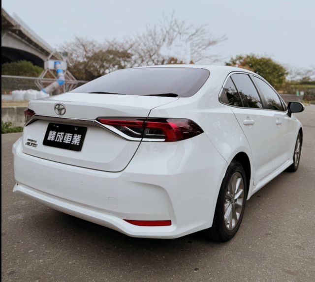 TOYOTA豐田 ALTIS  第6張相片
