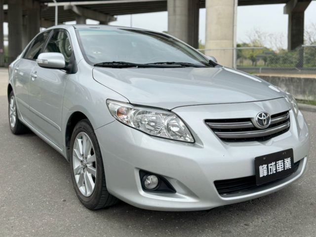 TOYOTA豐田 ALTIS  第2張相片