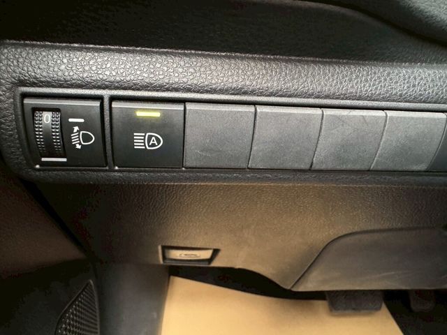 TOYOTA豐田 ALTIS  第14張相片