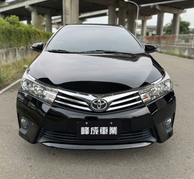 TOYOTA豐田 ALTIS  第2張相片