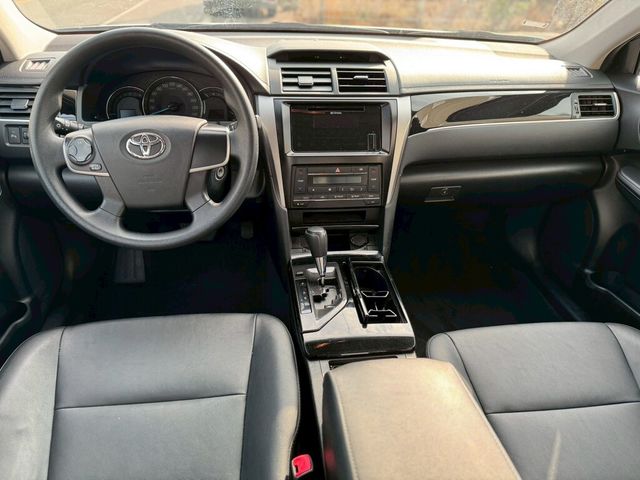 TOYOTA豐田 CAMRY  第13張相片