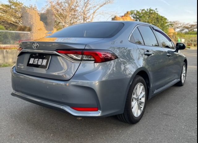TOYOTA豐田 ALTIS  第4張相片