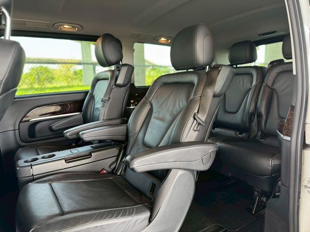 M-BENZ賓士 V250 D  第13張相片