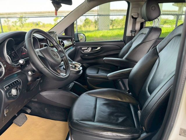M-BENZ賓士 V250 D  第15張相片