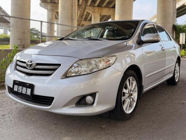 TOYOTA豐田 ALTIS  第1張相片