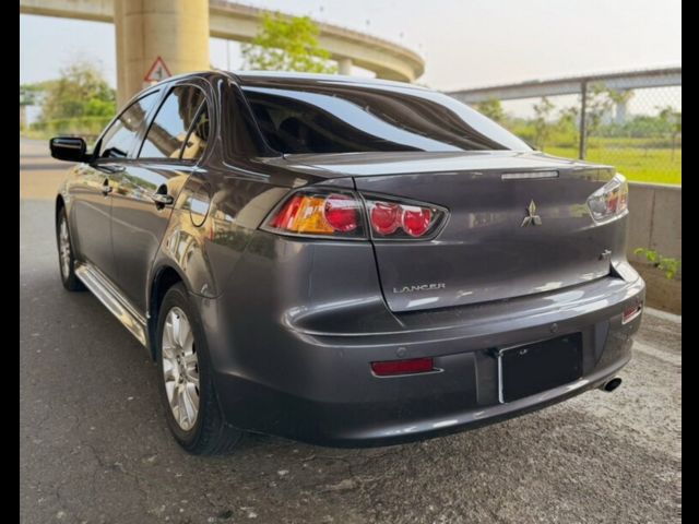 MITSUBISHI三菱 LANCER IO  第6張相片