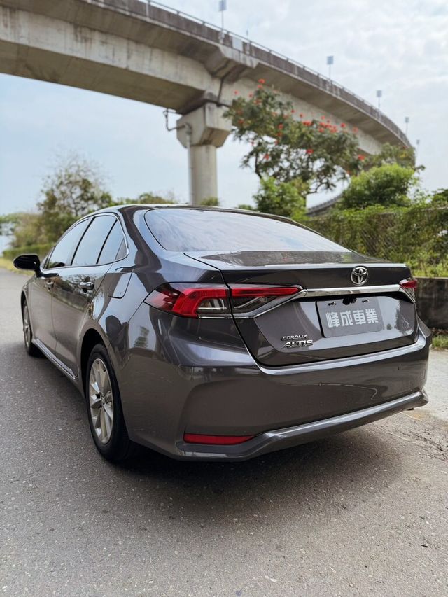 TOYOTA豐田 ALTIS  第6張相片