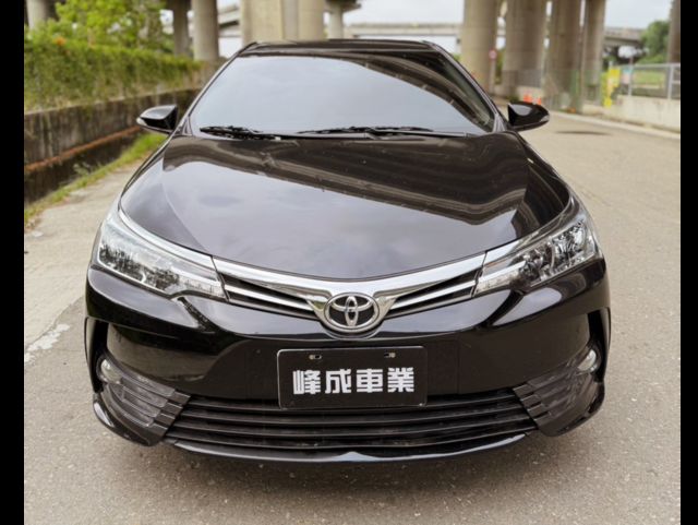 TOYOTA豐田 ALTIS  第2張相片