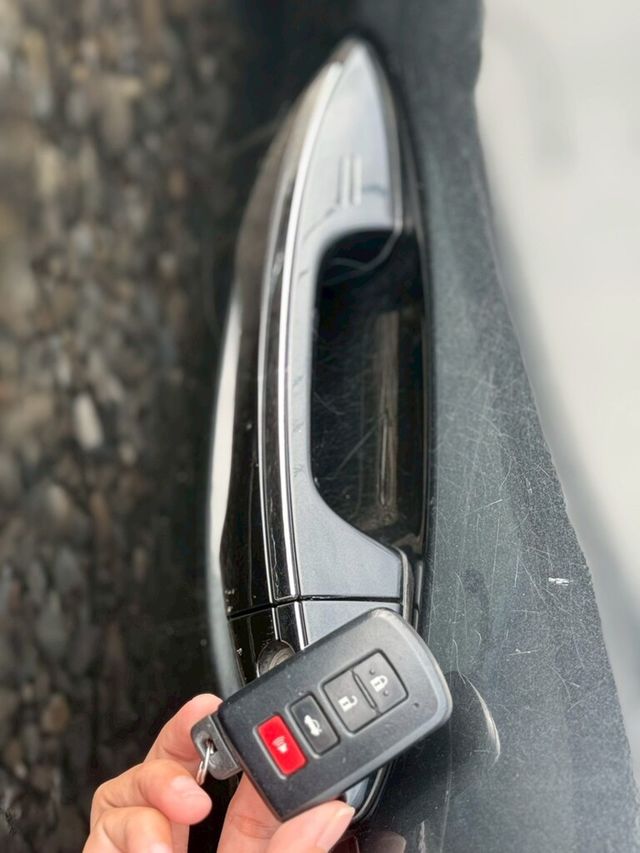 TOYOTA豐田 ALTIS  第9張相片
