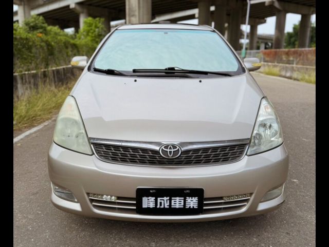 TOYOTA豐田 WISH  第2張相片