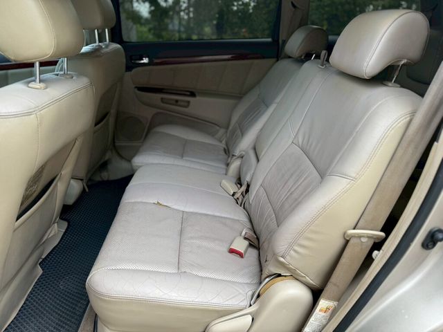 TOYOTA豐田 WISH  第12張相片