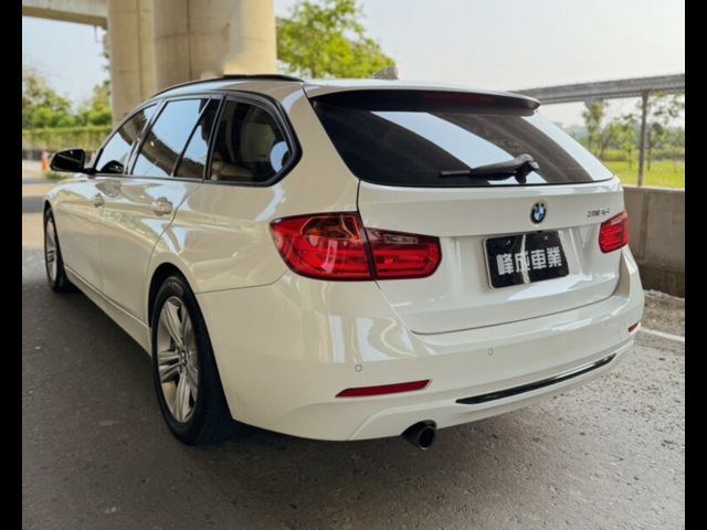 BMW寶馬 318D TOURING  第6張相片