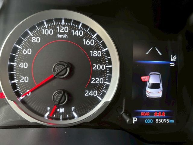 TOYOTA豐田 ALTIS  第9張相片