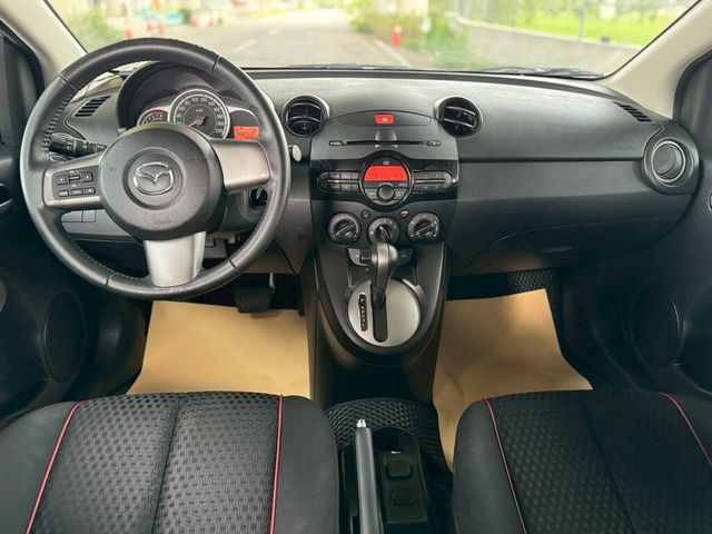 MAZDA馬自達 MAZDA 2  第8張相片