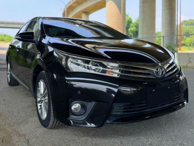 TOYOTA豐田 ALTIS  第3張相片
