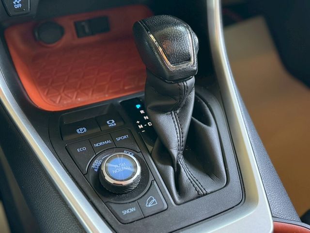 TOYOTA豐田 RAV4  第11張相片