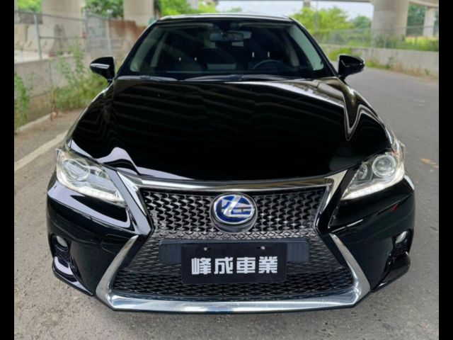 LEXUS凌志 CT200H  第2張相片