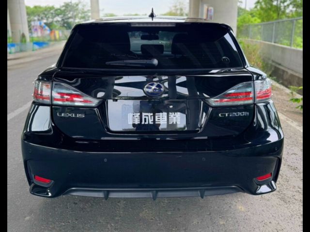 LEXUS凌志 CT200H  第5張相片