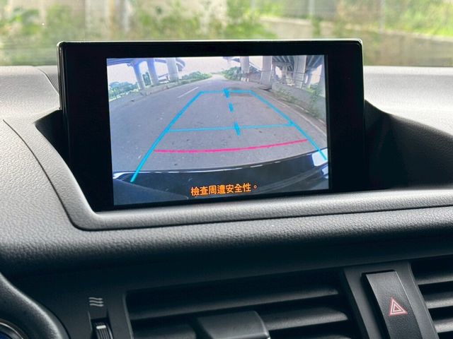 LEXUS凌志 CT200H  第11張相片