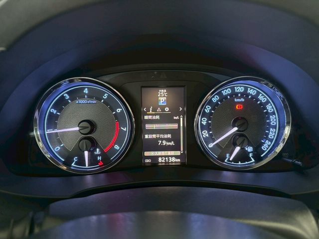 TOYOTA豐田 ALTIS  第9張相片