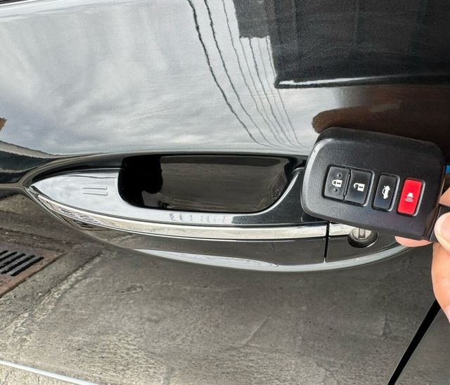 TOYOTA豐田 ALTIS  第17張相片
