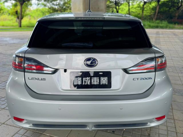 LEXUS凌志 CT200H  第5張相片