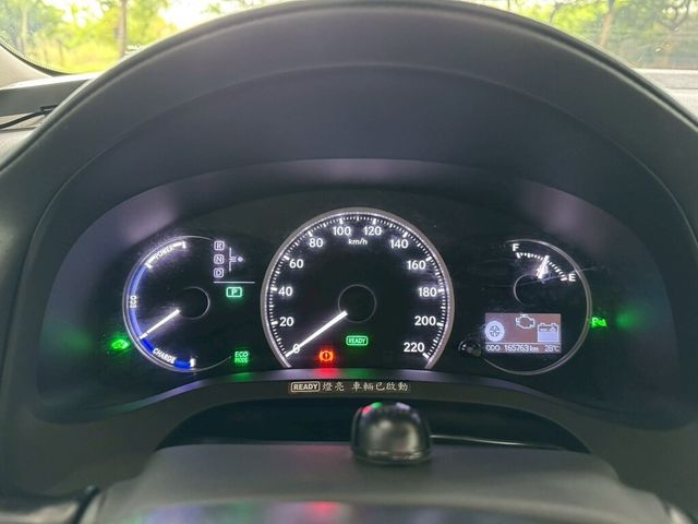 LEXUS凌志 CT200H  第9張相片