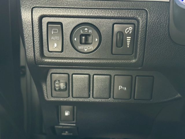 LEXUS凌志 CT200H  第18張相片