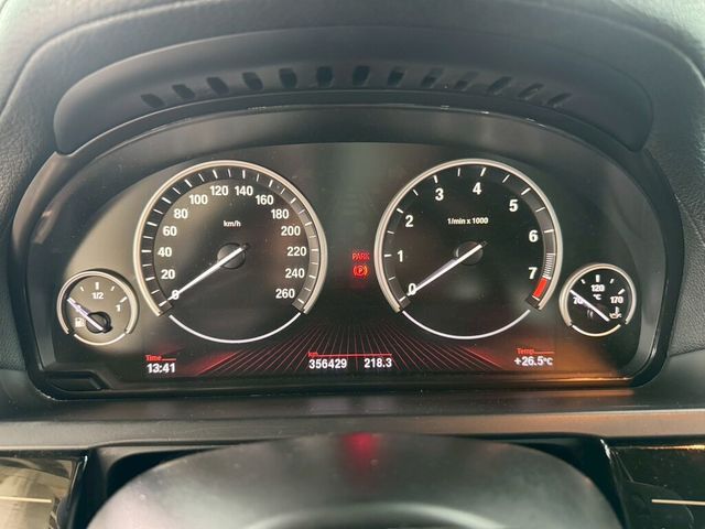 BMW寶馬 740I  第9張相片