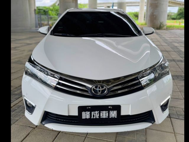 TOYOTA豐田 ALTIS  第2張相片