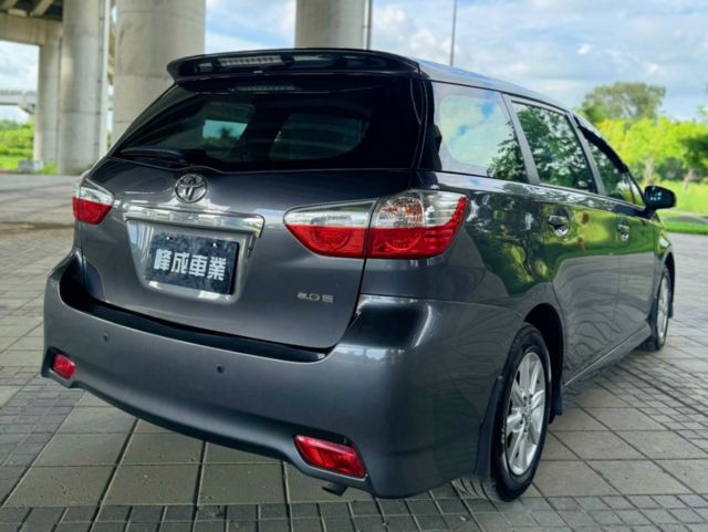 TOYOTA豐田 WISH  第4張相片