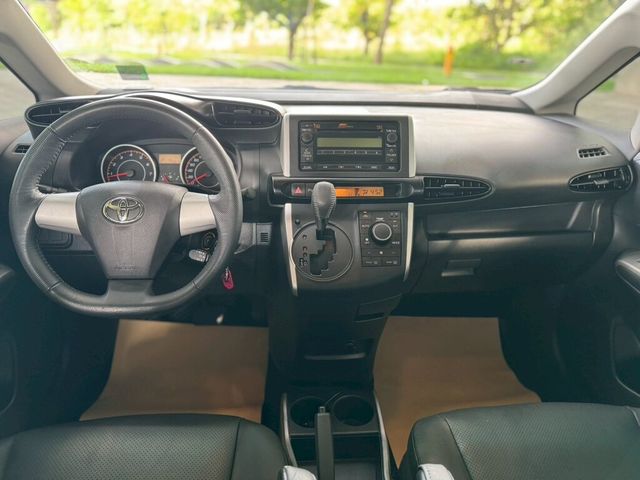 TOYOTA豐田 WISH  第9張相片
