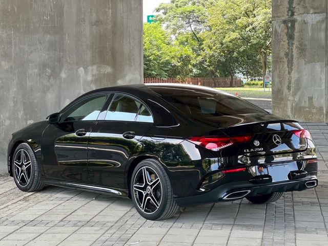 M-BENZ賓士 CLA250  第4張相片
