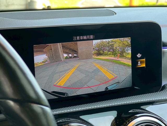 M-BENZ賓士 CLA250  第11張相片