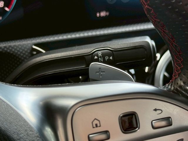 M-BENZ賓士 CLA250  第10張相片