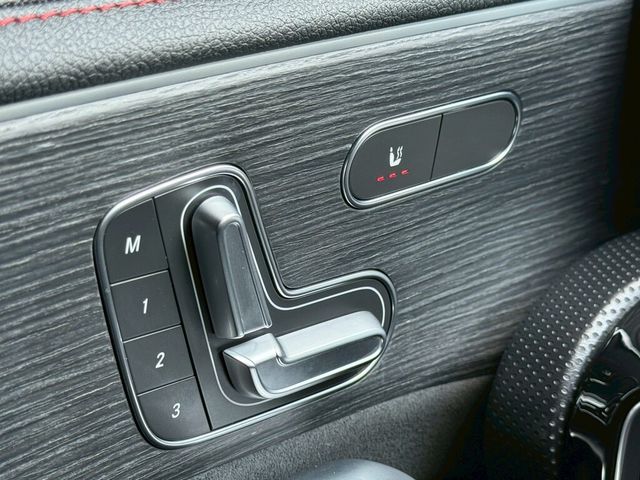 M-BENZ賓士 CLA250  第14張相片