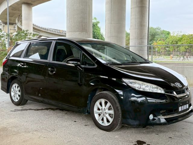 TOYOTA豐田 WISH  第3張相片