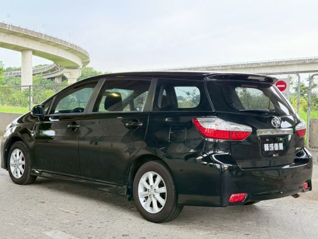 TOYOTA豐田 WISH  第4張相片