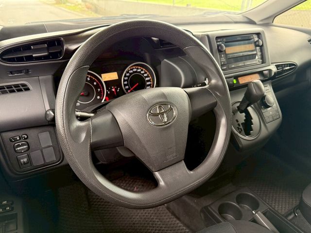 TOYOTA豐田 WISH  第7張相片