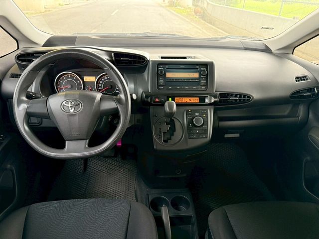 TOYOTA豐田 WISH  第12張相片