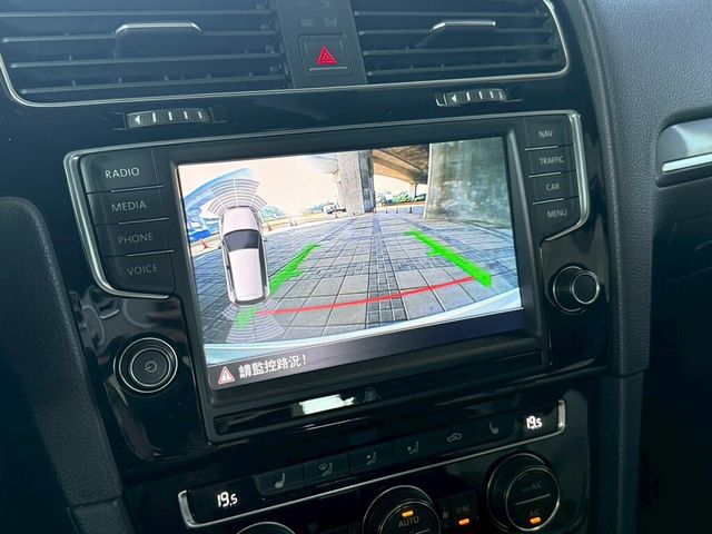 VOLKSWAGEN福斯 GOLF  第10張相片