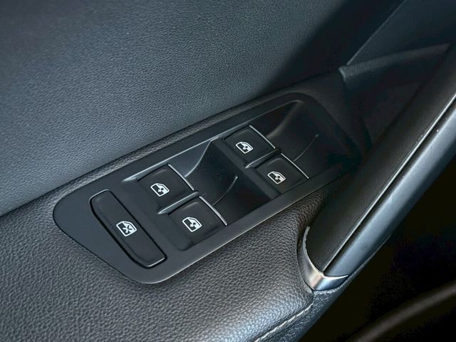 VOLKSWAGEN福斯 GOLF  第14張相片