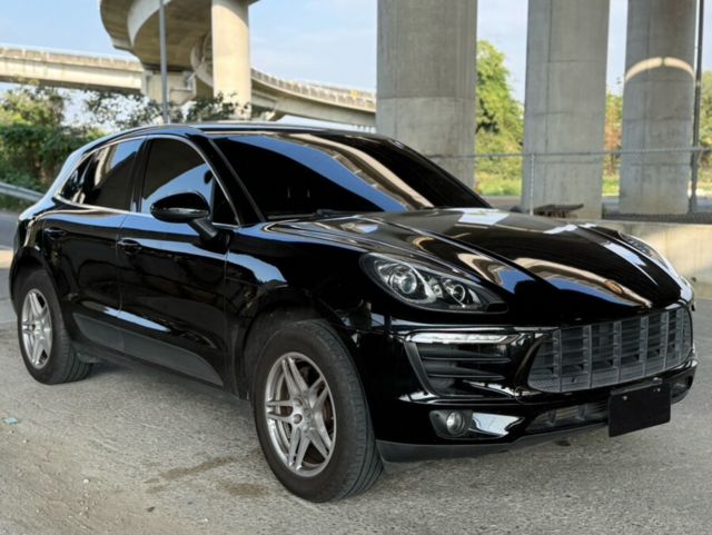 PORSCHE保時捷 MACAN  第3張相片