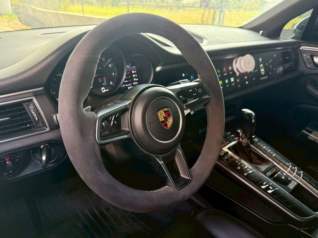 PORSCHE保時捷 MACAN  第8張相片