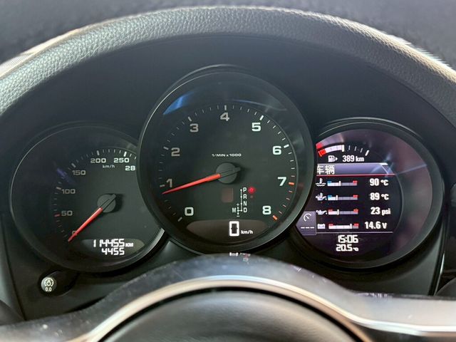 PORSCHE保時捷 MACAN  第11張相片