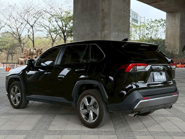 TOYOTA豐田 RAV4  第4張相片