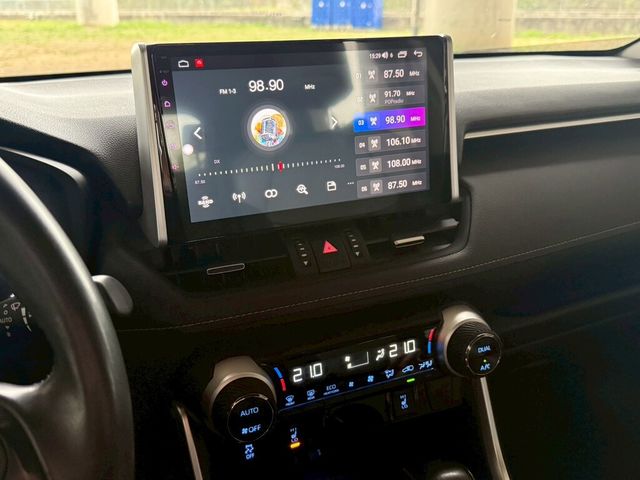 TOYOTA豐田 RAV4  第11張相片